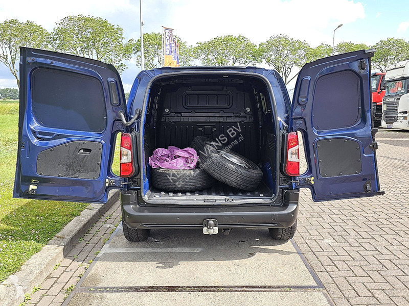 Varevogn Opel 1.5 L1 Navi PDC Trekhaak