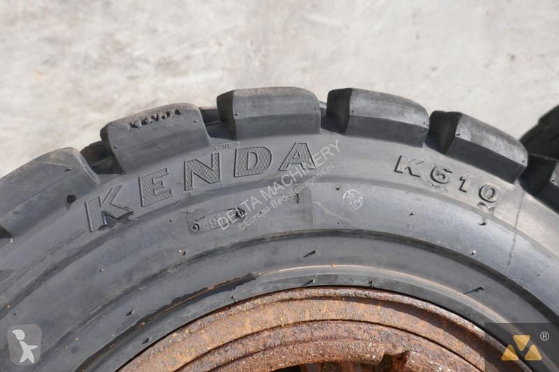 Veículo utilitário  7.50-15