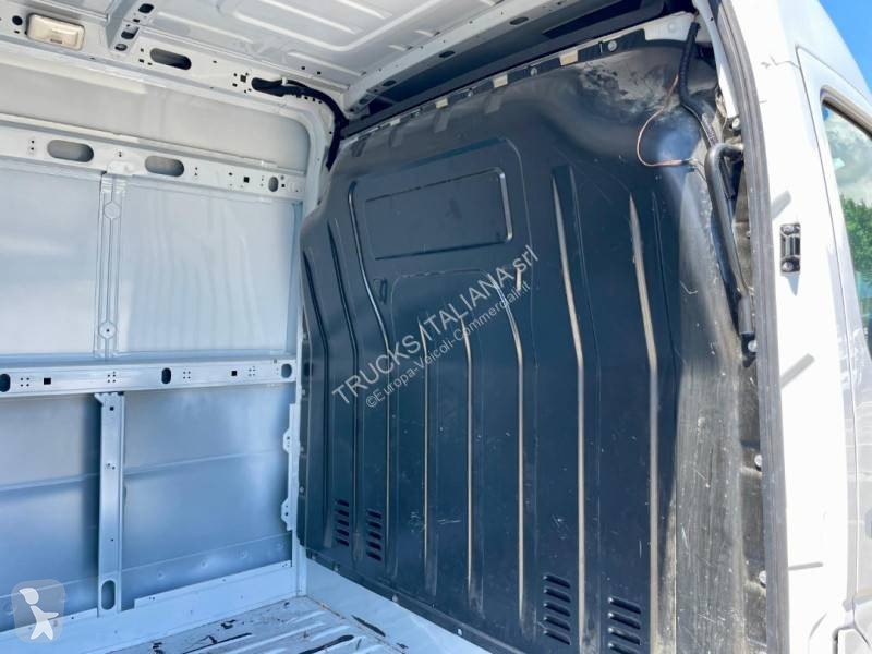 Autoutilitară Renault