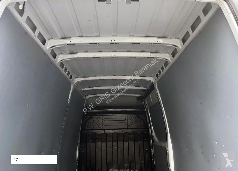 Autoutilitară Iveco 35S14 Furgon L3H2 New Model