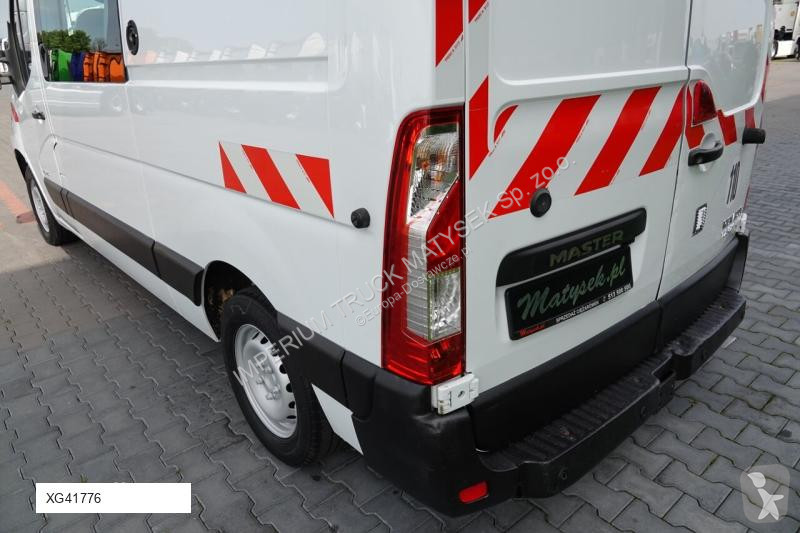 Furgoneta Renault MASTER / 6 osób / MANUAL / L2...