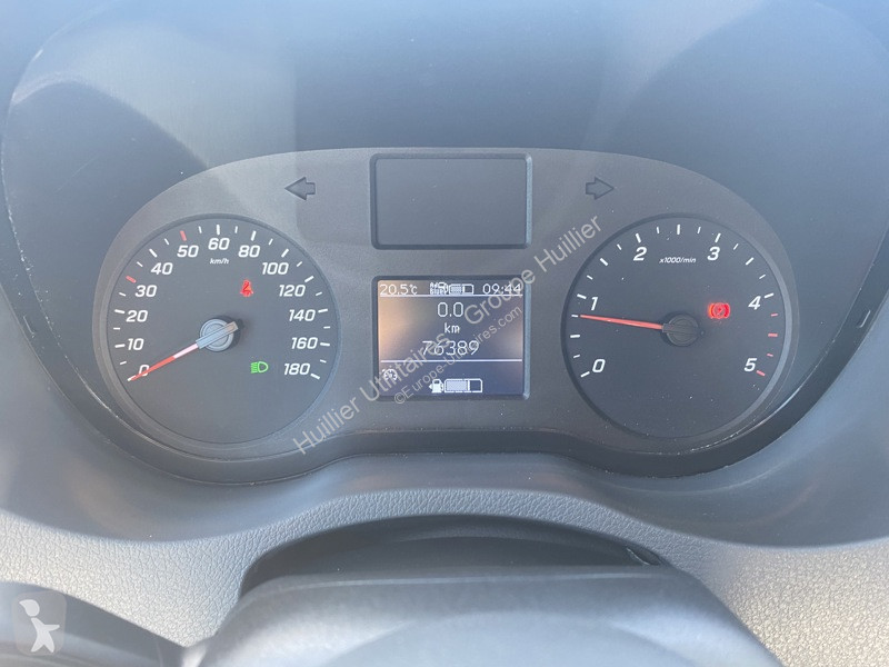 Véhicule utilitaire Mercedes 514 CDI 43 double...