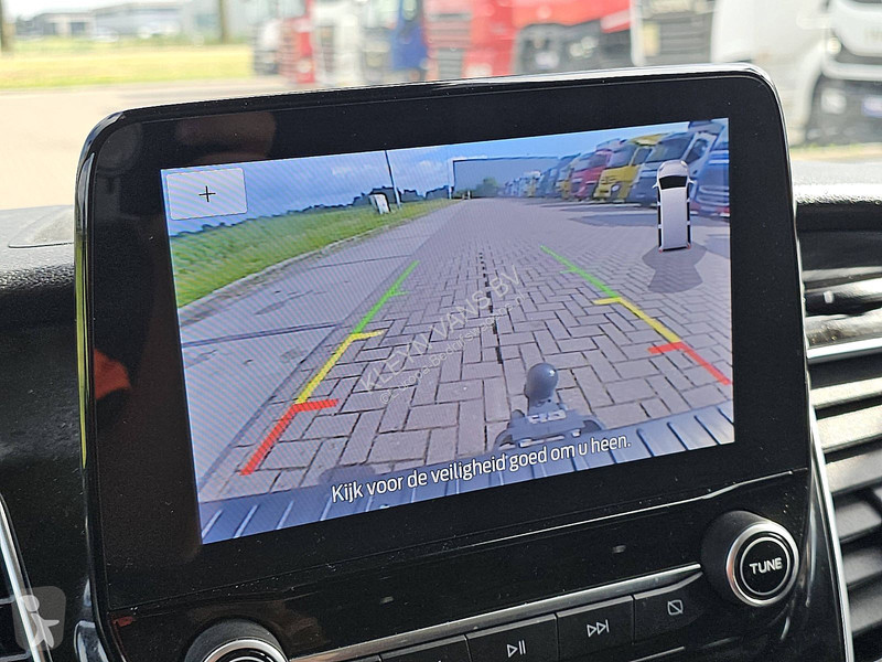 Autoutilitară Ford 2.0 L1H1 Navi Trekhaak