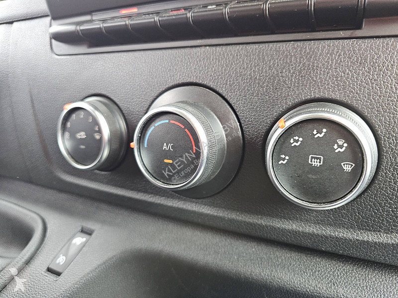 Véhicule utilitaire Renault 2.3 L3 Bakwagen Navi