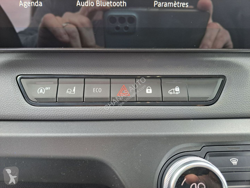Užitkové vozidlo Renault TRAC 3T5 L3H2 BLUE DCI...