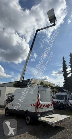 Nyttofordon Iveco 35-140 GNC Versalift VTL 135 Evo