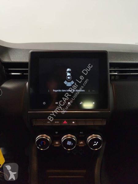 Užitkové vozidlo Renault Clio E-Tech 140