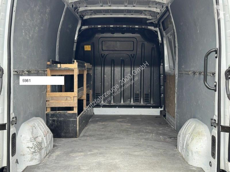 Veicolo commerciale Opel