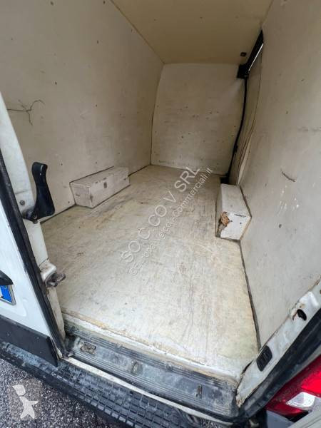 Furgoneta Iveco
