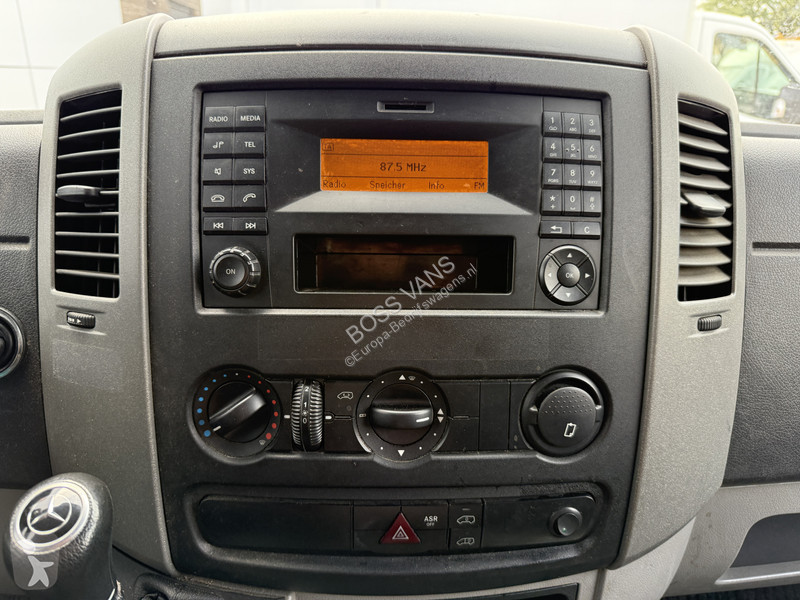 Veicolo commerciale Mercedes 311 2.2 CDI...