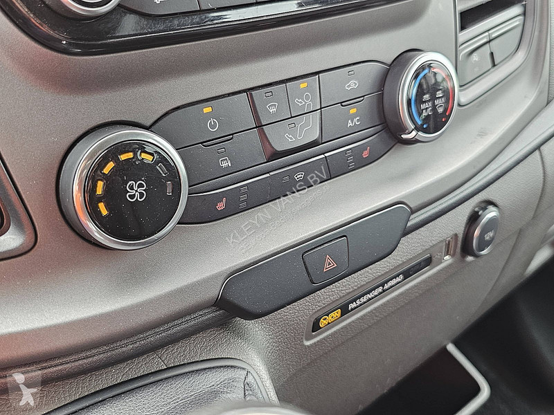 Autoutilitară Ford 2.0 L3H3 Dub.-Cab. Navi