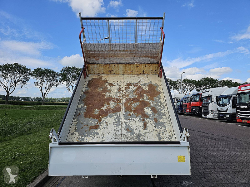 Véhicule utilitaire Renault 2.3 DCI 145 KIPPER