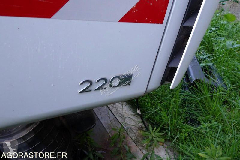 Veicolo commerciale Renault MIDLUM