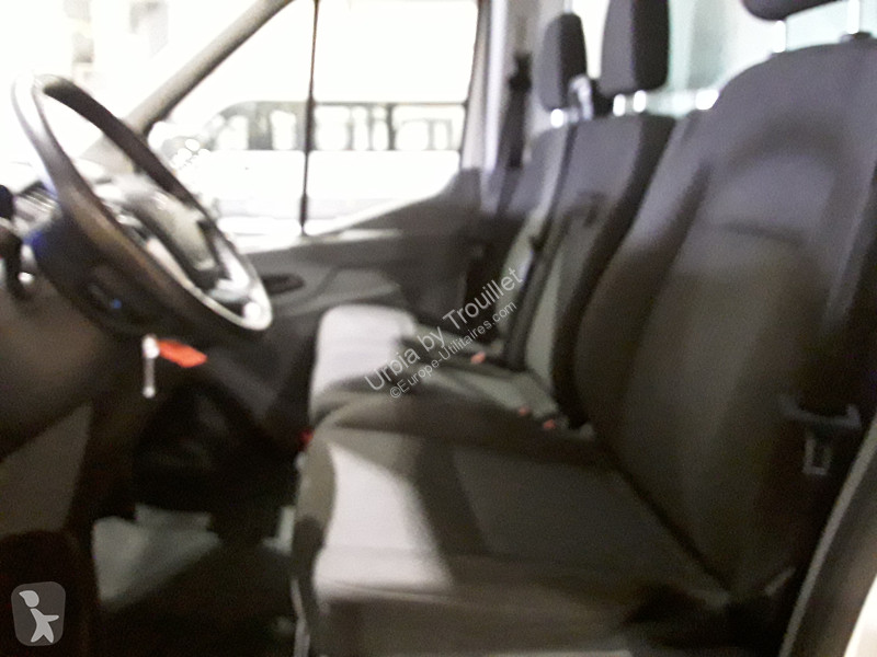 Véhicule utilitaire Ford 12M3 130 CV RJ CAISSE...