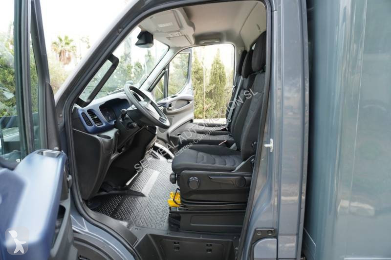 Furgoneta Iveco