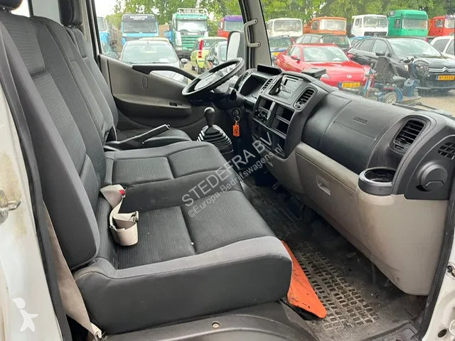 Furgoneta Renault 140 DXi , Crew Cab , 6 Pers....