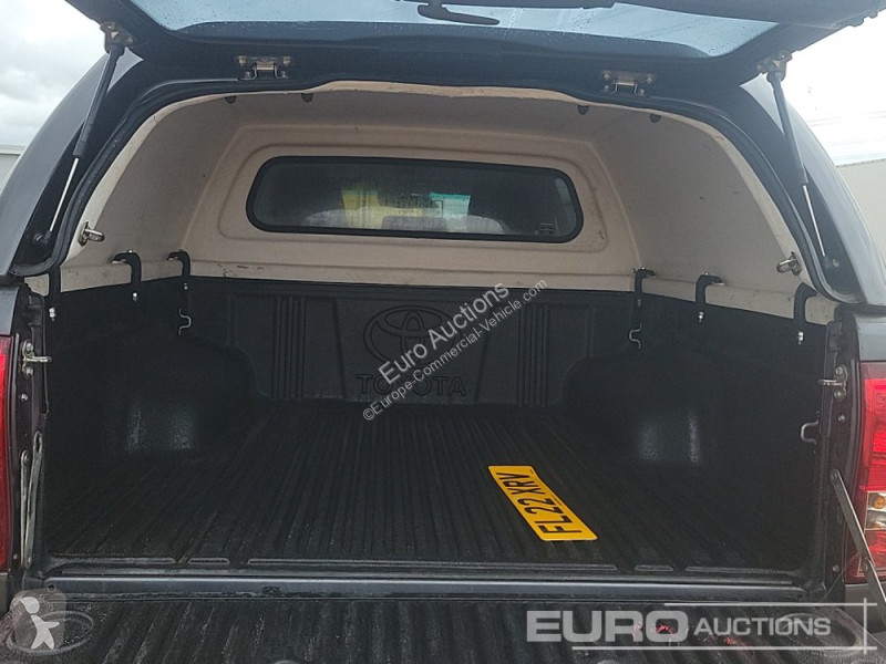 Furgoneta Toyota Hilux