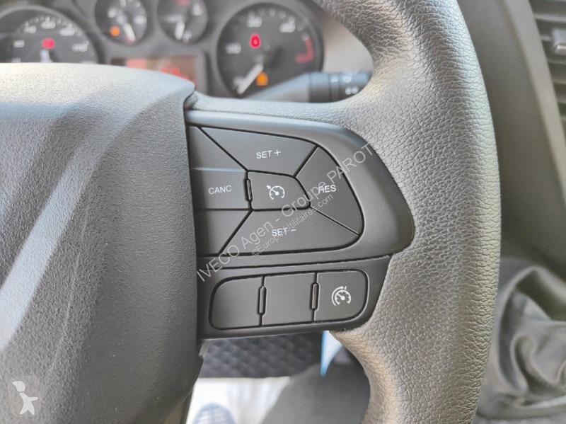 Veicolo commerciale Iveco 35C16H3.0 empattement...