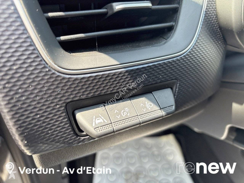 Véhicule utilitaire Renault Arkana mild hybrid...