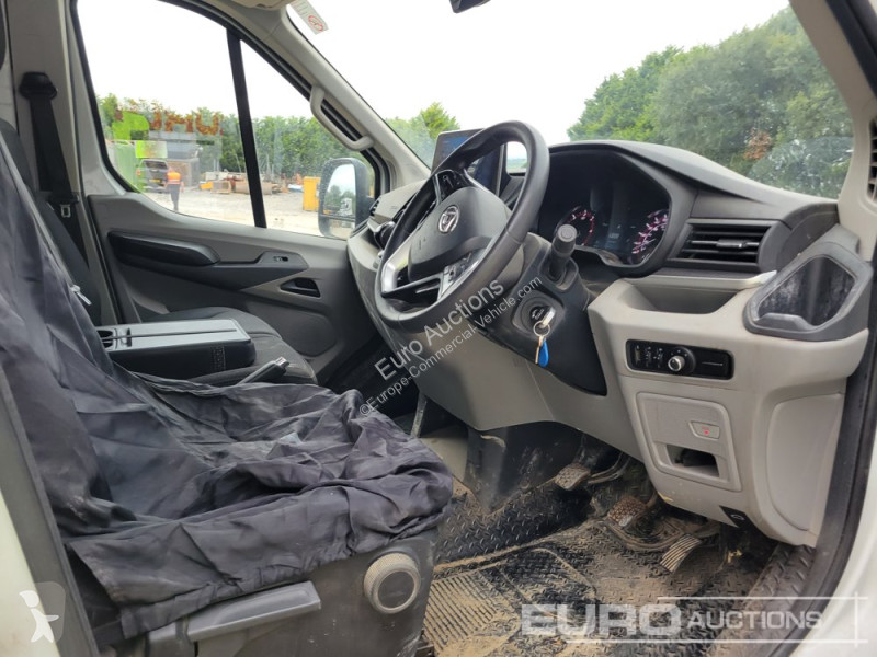 Véhicule utilitaire Maxus 9
