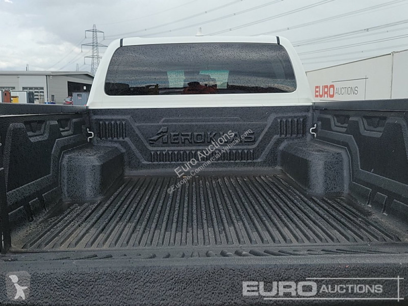 Furgoneta Toyota Hilux