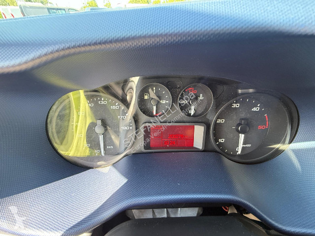 Nyttofordon Iveco DAILY 35S21A8 V/P