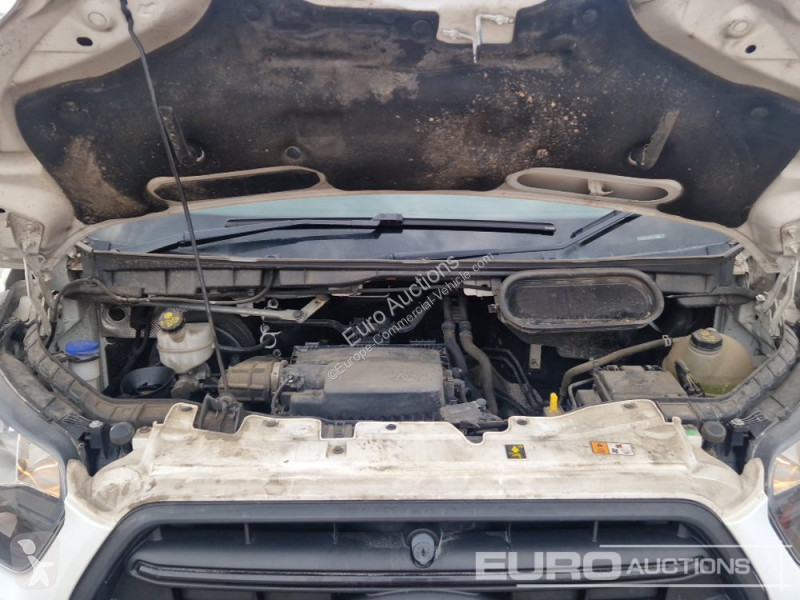Véhicule utilitaire Ford 350