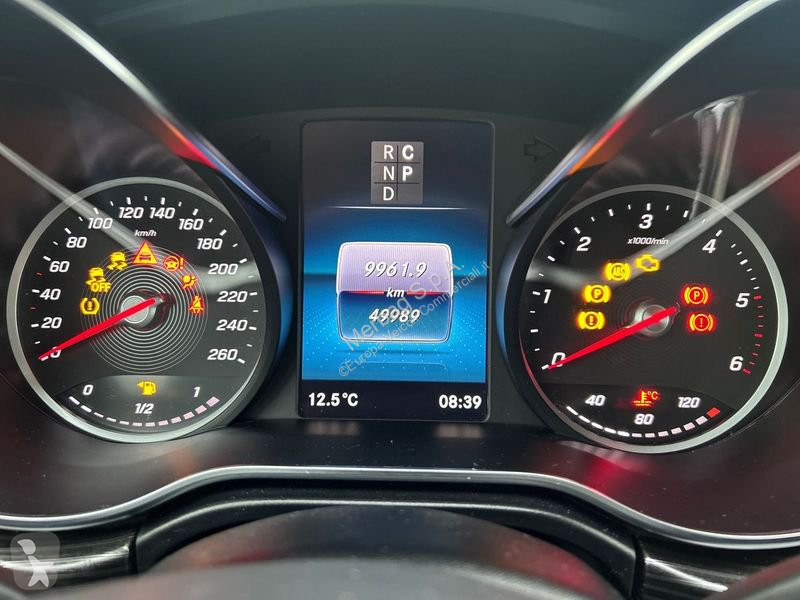 Véhicule utilitaire Mercedes Sport 250 d Long