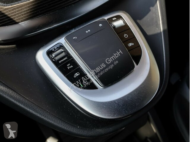 Bedrijfswagen Mercedes