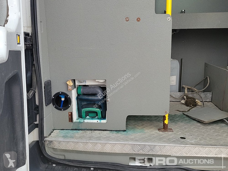 Véhicule utilitaire Ford 350