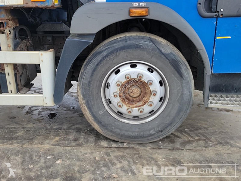 Autoutilitară  Elite 2