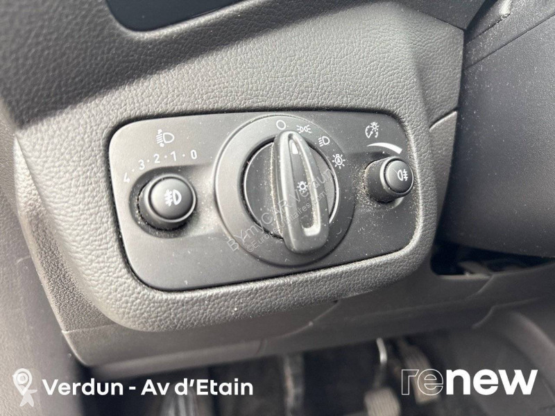 Autoutilitară Ford Grand C-MAX 1.0 EcoBoost 125...