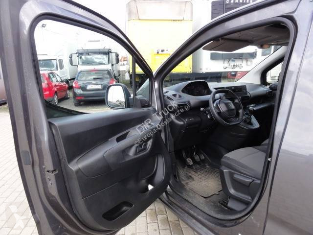 Veículo utilitário Peugeot
