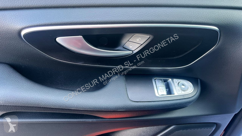 Veicolo commerciale Mercedes 220 d Largo