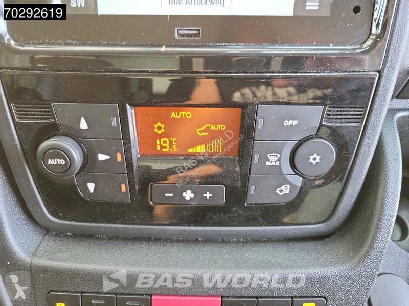 Veicolo commerciale Opel 140PK Laadklep...