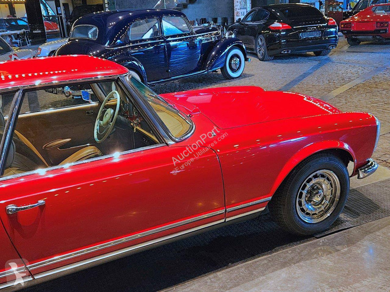 Furgoneta Mercedes SL 'Pagode' 200-serie