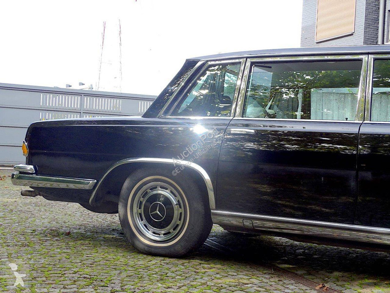 Furgoneta Mercedes  (W100) _ 600 Pullman
