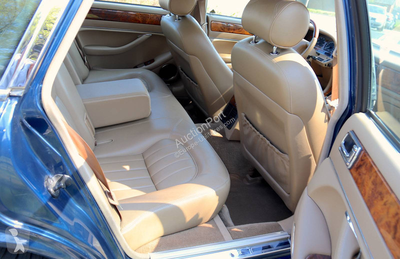 Véhicule utilitaire Jaguar Sovereign 4.0