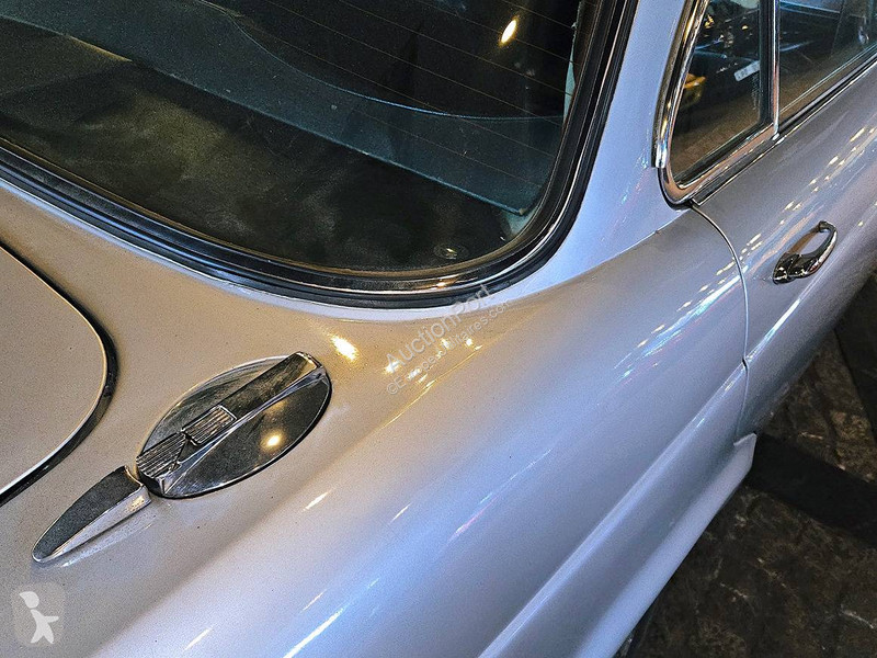 Véhicule utilitaire Jaguar (series II) 4.2...