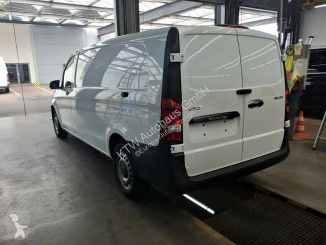 Autoutilitară Mercedes Vito KA...