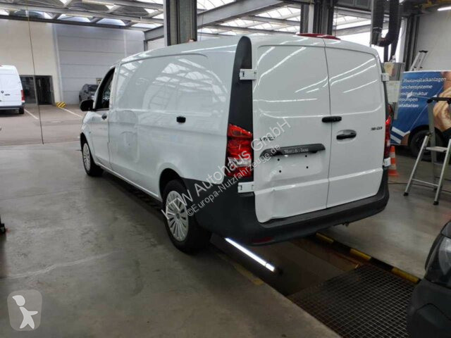 Autoutilitară Mercedes Vito KA...