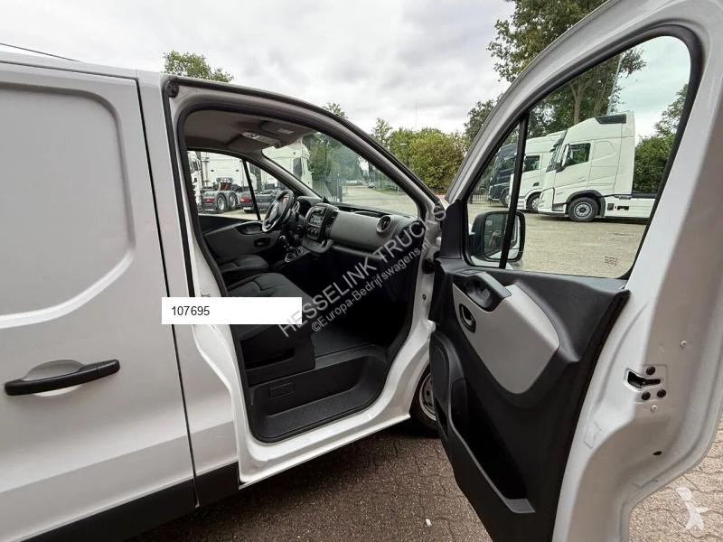 Véhicule utilitaire Renault 1.6 dCi T27 L1H1...