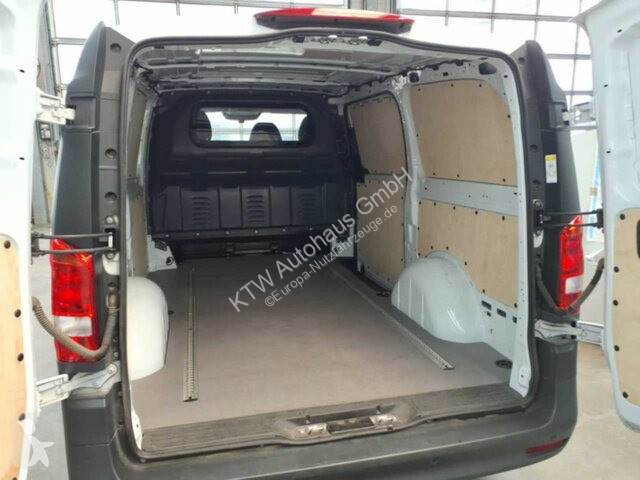 Furgoneta Mercedes Vito KA...