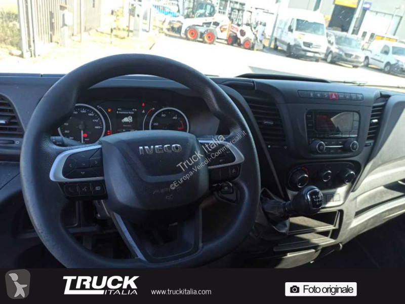 Autoutilitară Iveco V