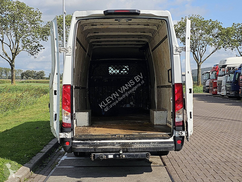 Autoutilitară Iveco 35S16