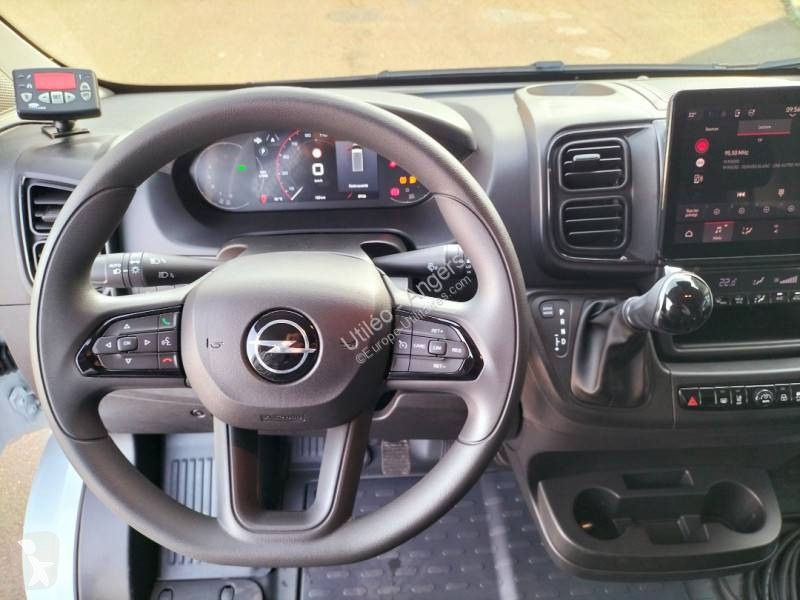 Véhicule utilitaire Opel