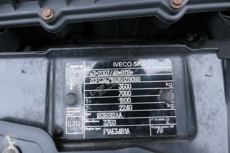 Véhicule utilitaire Iveco Daily 35 S11 C30C...