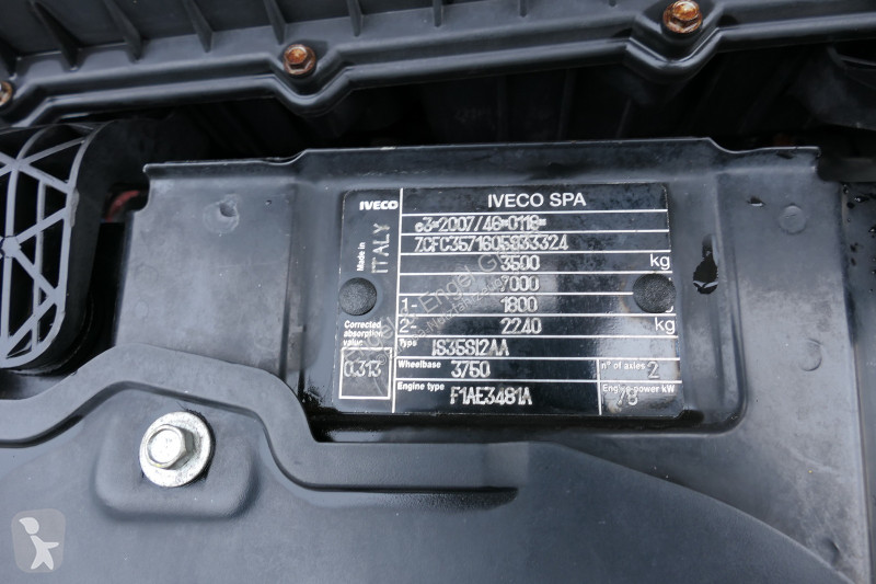 Véhicule utilitaire Iveco Daily 35 S11 C30C...