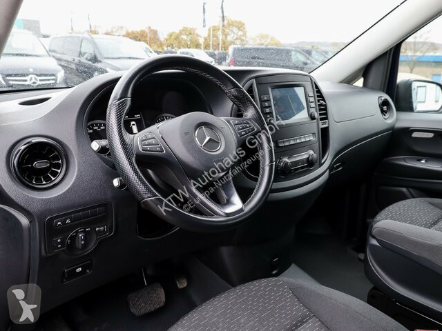 Véhicule utilitaire Mercedes Vito 114...