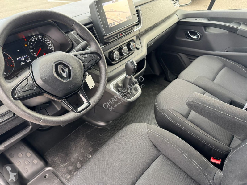 عربة نفعية Renault 2.0 BLUE DCI 150 EDC